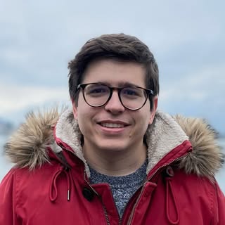 Eloy Gil Guerrero - Professional headshot